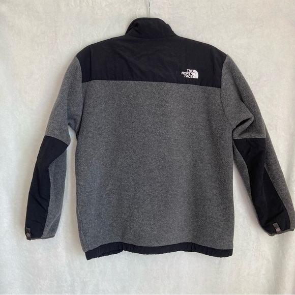 Boy’s Grey North Face Jacket - XL - Picture 2 of 5